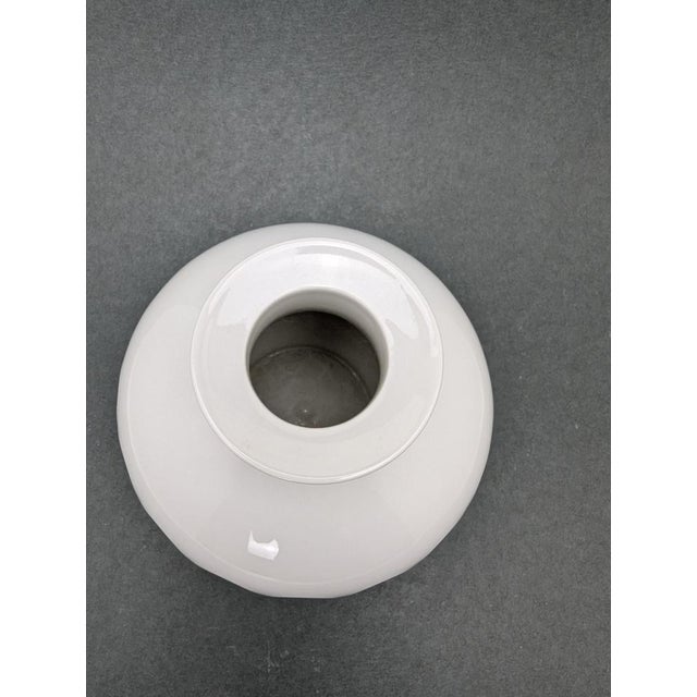 Mid-Century Modern Vintage Space Age UFO Vase from Meissen, 1970s For Sale - Image 3 of 9