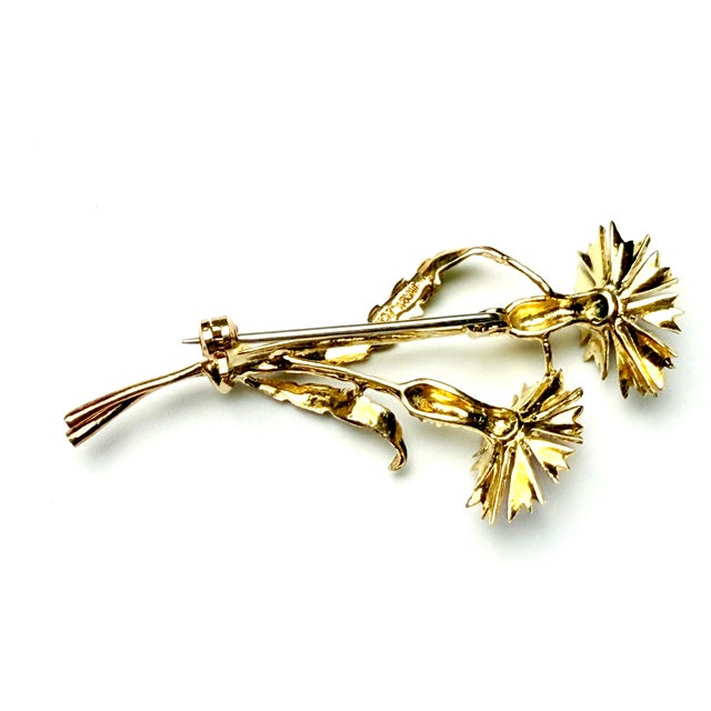 Gold Vintage Italian 18k Gold Ruby & Enamel Floral Brooch – Retro Unisex Lapel Pin For Sale - Image 8 of 12