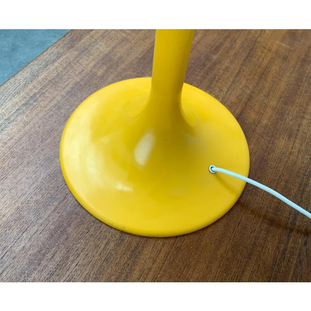 White Mid-Century German Space Age Mushroom Floor or Table Lamp from Kaiser Idell / Kaiser Leuchten, 1960s For Sale - Image 8 of 18