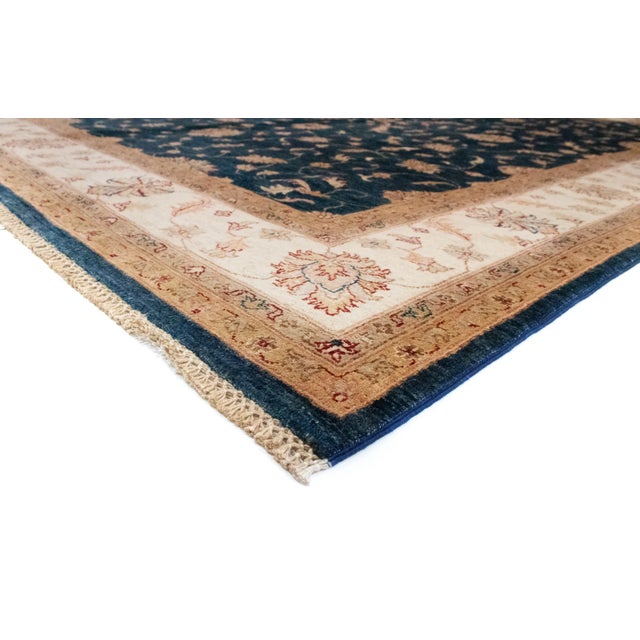 Middle Eastern Rug in Wool For Sale - Image 9 of 11