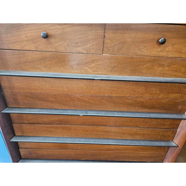 Mid-Century Modern Mid 20th Century American of Martinsville Highboy Dresser For Sale - Image 3 of 14