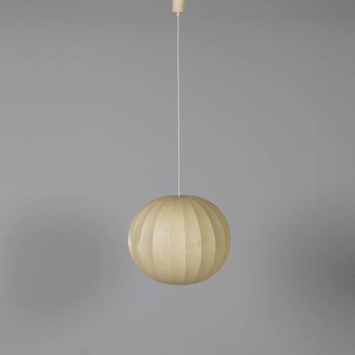 Friedel wauer cocoon pendant lamp for goldkant leuchten from the 1960s. This pendant lamp is executed in cocoon technique...