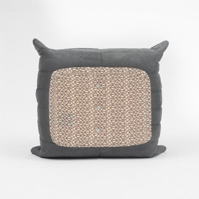 Togo Lounge Chair and Pouf in Black Fabric by Michel Ducaroy for Ligne Roset, 1973, Set of 2 For Sale - Image 9 of 18