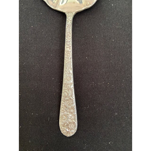 1950s S. Kirk & Son Sterling Silver Repousse Flatware Service for 8 For Sale - Image 9 of 12
