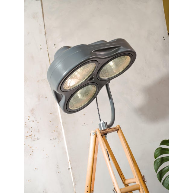 Gray Surgical Hospital Floor Spotlight by Heraeus Hanaulux, London, 1990s For Sale - Image 10 of 16