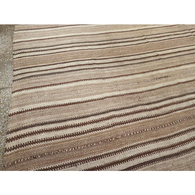 Rustic Galerie Shabab Collection Mid-20th Century Turkish Flatweave Kilim Carpet For Sale - Image 3 of 8