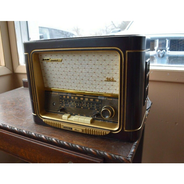1990s Grundig Classic Table Tube Radio 960 in Art Deco Style Case