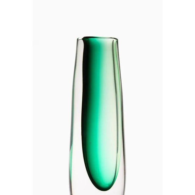 Glass vase in brown by vicke lindstrand, 1960's additional information: material: glass style: mid century, scandinavian...