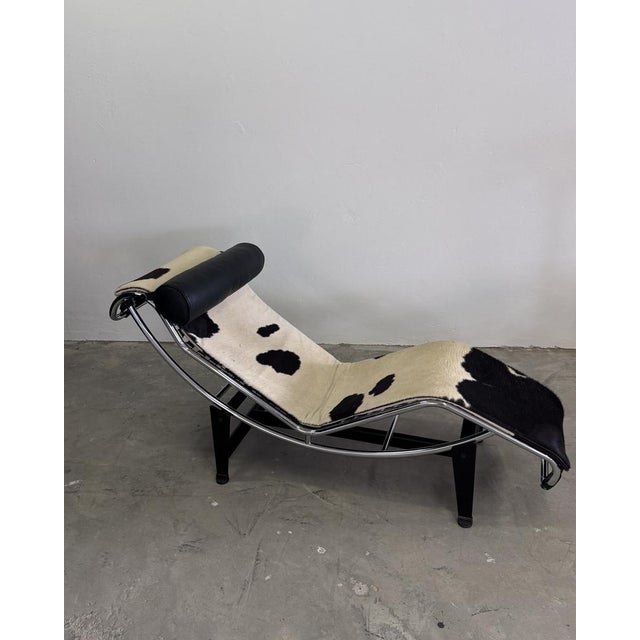 LC4 Chaise Longue in Fur by Le Corbusier for Cassina, 1970s For Sale - Image 16 of 18