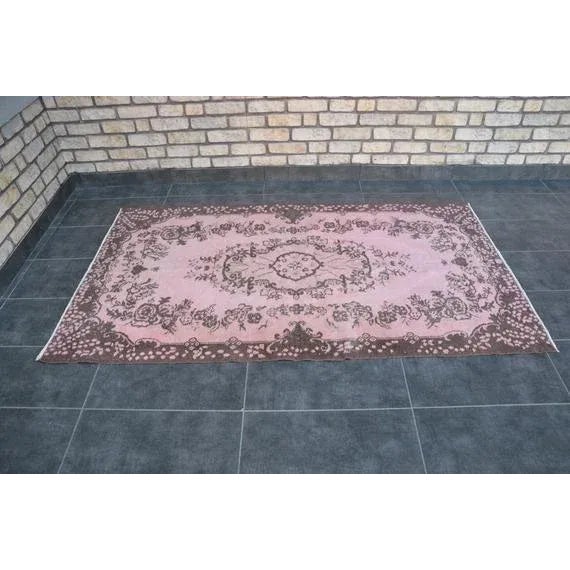 Turkish 1960s Vintage Turkish Oushak Pink Rug - 3′9″ × 6′9″ For Sale - Image 3 of 10