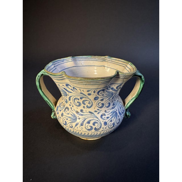 Amateur Cup in Laertina Majolica, 1600 For Sale - Image 10 of 15