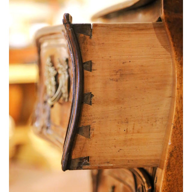 18th Century French Louis XV Walnut Serpentine “Commode Tombeau” From Bordeaux For Sale - Image 10 of 13