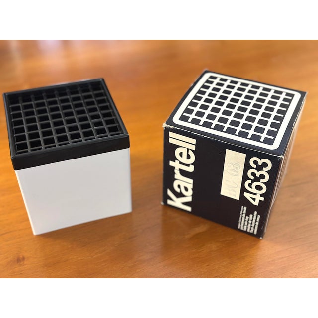 Plastic White Model 4633 Ashtray from Kartell, Italy, 1970s For Sale - Image 7 of 7