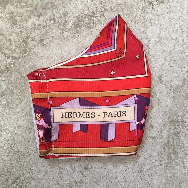 Hermès Hermes Vintage Handmade Donner La Main Silk Scarf Face Mask For Sale - Image 4 of 7