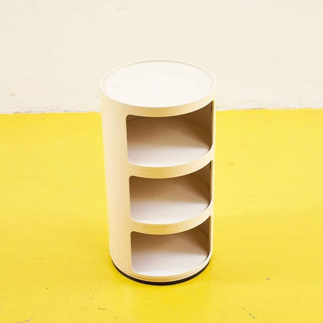 Plastic Bedside Table attributed to Anna Castelli for Kartell For Sale - Image 7 of 7