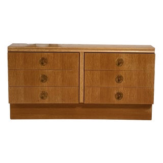 Vintage Chest of Drawers in Oak For Sale
