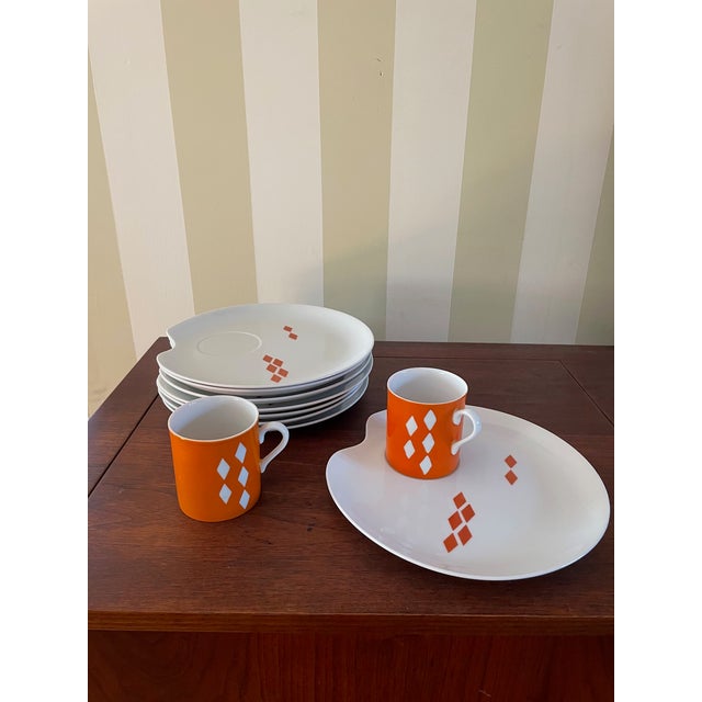 Mid-century Jonas Roberts for Mario Originals in Contempo China Playing card Set. Set comes with 2 luncheon snack plates...