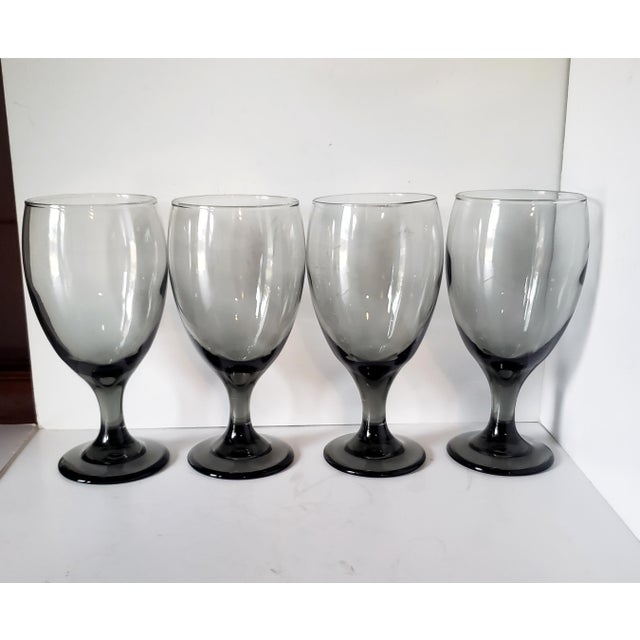Mid-Century Modern Vintage Libbey Classic Smoke Goblet Beverage Glasses - Set of 4 For Sale - Image 3 of 7