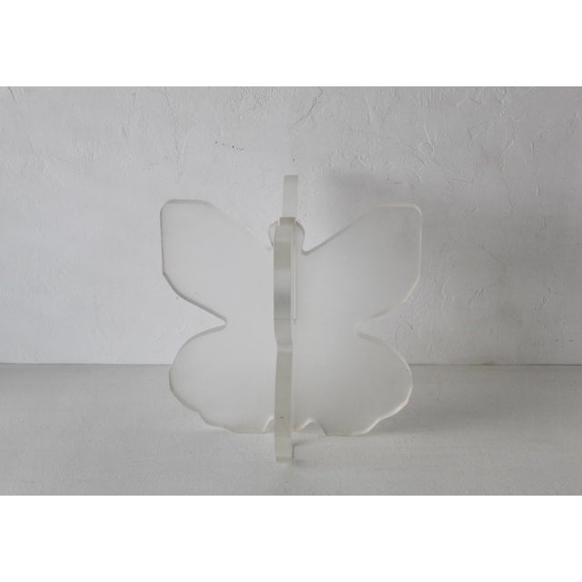 1980s Lion in Frost Style Lucite Butterfly Wing Shape Mid-Century Coffee Table Base For Sale - Image 14 of 16