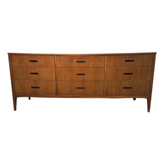 Mid 20th Century Modern Nine Drawer Dresser For Sale