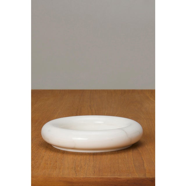 A coin tray in white marble, designed by Angelo Mangiarotti. The tray is typically used for coins and keys. Another...