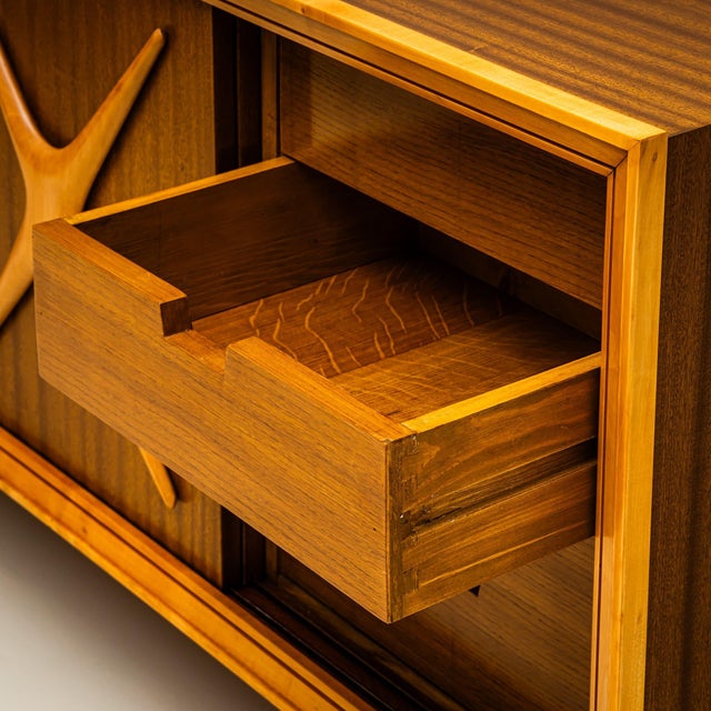 Mid-20th Century Pair of Sideboards, Italian Manufacturer For Sale - Image 4 of 11