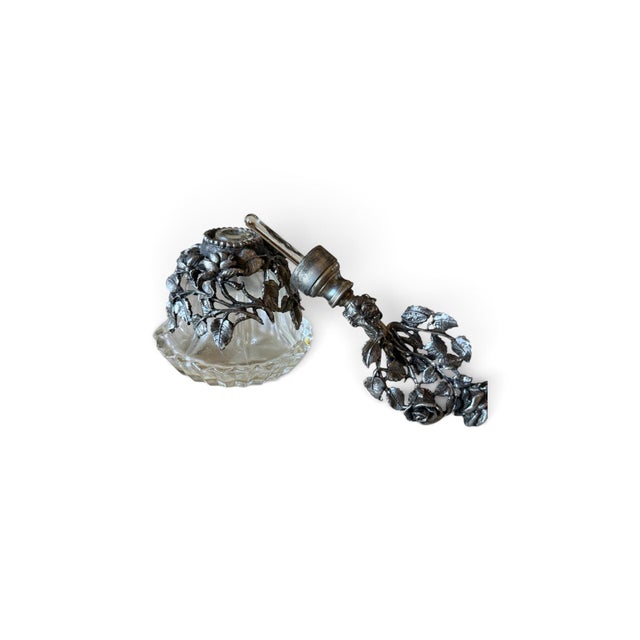 Mid 20th Century Matson Ormolu Glass Perfume Bottle With Ornate Floral Metalwork For Sale - Image 5 of 8