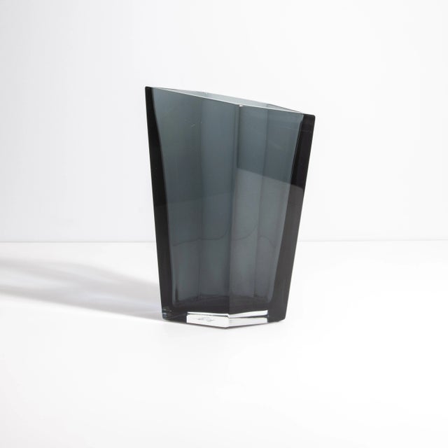 This exquisite pentagonal Murano vase, a true masterpiece of Italian luxury and craftsmanship, meticulously crafted by the...