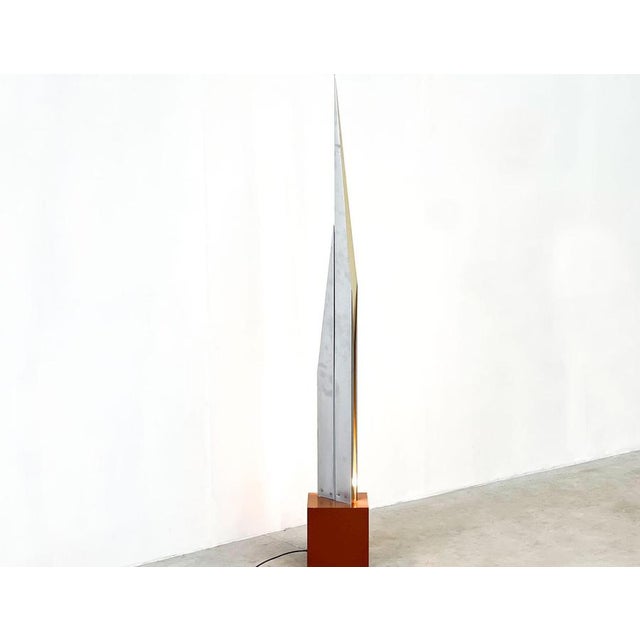 Italian Sculptural Floor Lamp, 1970s For Sale - Image 6 of 7