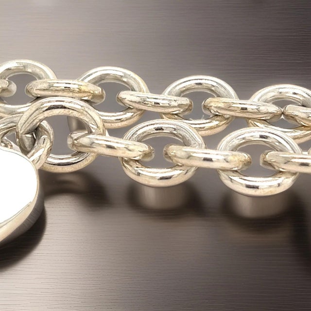Metal 1990s Tiffany & Co Estate Heart Bracelet 7.5" Sterling Silver For Sale - Image 7 of 15