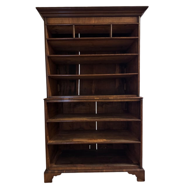 George I Oyster-Veneered Walnut Chest on Chest (Tallboy), C. 1720–1740 For Sale - Image 10 of 15
