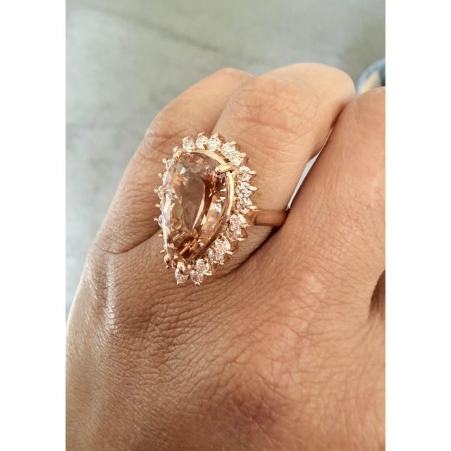 2020s Roshe Jewels 9.15 Carat Morganite Diamond 14 Karat Rose Gold Cocktail Ring, Size 7 For Sale - Image 5 of 8