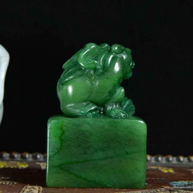 Shoushan Green Stone Seal, Carved Ancient Beast Chop, Chinese Scholar Stone Stamp With Gilded Inscription For Sale In Los Angeles - Image 6 of 9