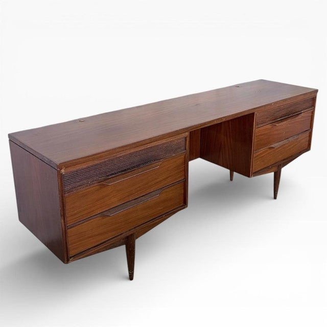 Contemporary Mid-Century Modern Low Teak Desk from White & Newton, 1960s For Sale - Image 3 of 8
