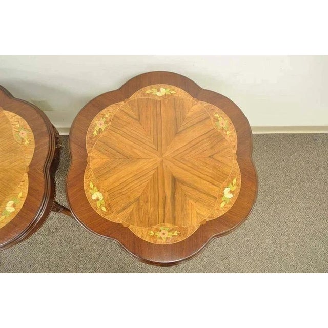 Antique French Louis XV Style Satinwood Floral Inlay Walnut Side Tables - A Pair For Sale In Philadelphia - Image 6 of 10