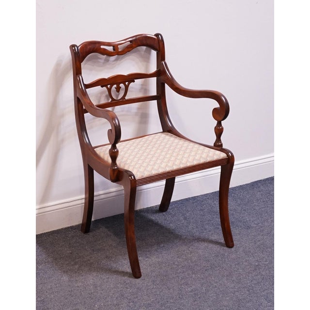 Duncan Phyfe Vintage Antique Solid Mahogany Traditional Duncan Phyfe Style Dining Arm Chair For Sale - Image 4 of 10