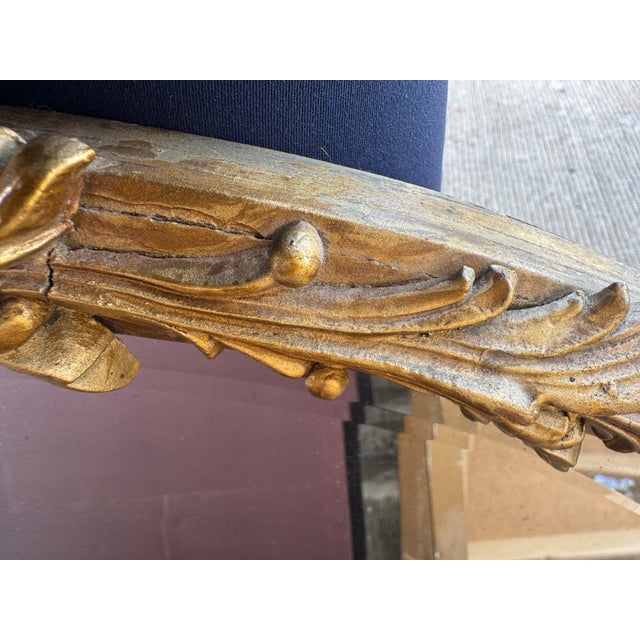 Vintage French Louis XV Style Giltwood Round Wall Mirror With Floral Crest For Sale - Image 11 of 11