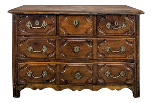 Parisian Louis XIV Chest of Drawers in Walnut