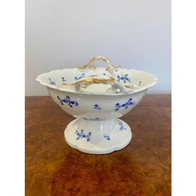 Large antique Victorian quality blue and white fruit bowl having a large quality Victorian hand painted fruit bowl with...