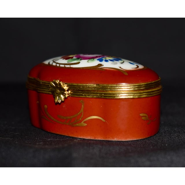 Ceramic Vtg. French Limoges Handpainted Porcelain Trinket Box W/Floral Details For Sale - Image 7 of 13