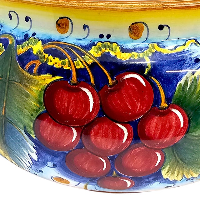 Late 20th Century Gialletti Giulio Deruta Hand-Painted Maiolica Biscotti Jar For Sale - Image 13 of 13