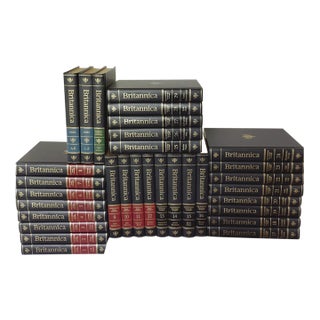 Encyclopedia Britannica Complete Set 32 Volumes 15th Edition Black Leather Gold Gilt For Sale