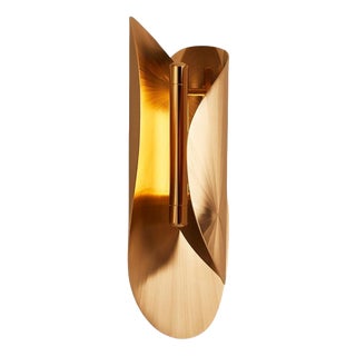 Oblong Dune Medium Wall Lamp by Jennifer Midoz For Sale