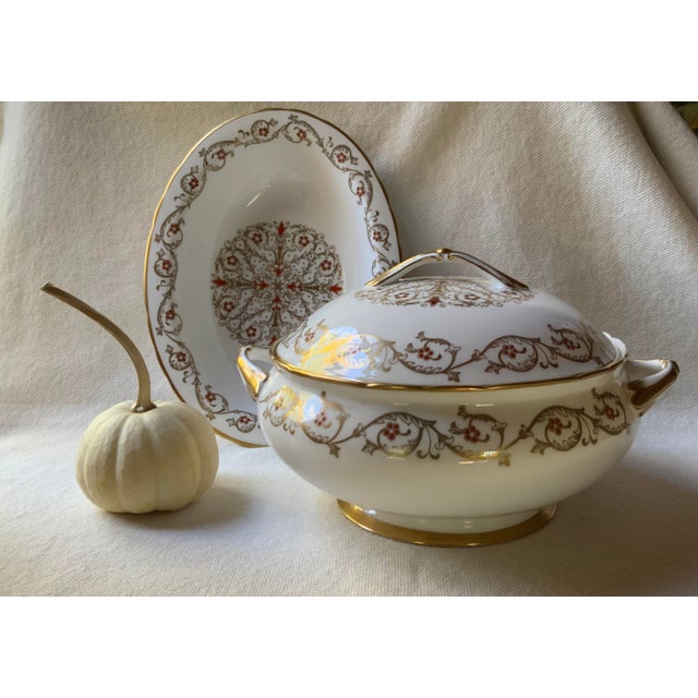 Stunning Royal Chelsea "Cardinal" Serving Bowls - Pristine 1960s English Bone China With Lavish 24k Gold For Sale - Image 15 of 18