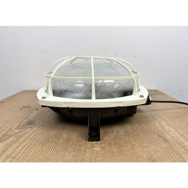 Industrial Bakelite Wall or Ceiling Light from Elektrosvit, 1980s For Sale - Image 9 of 17