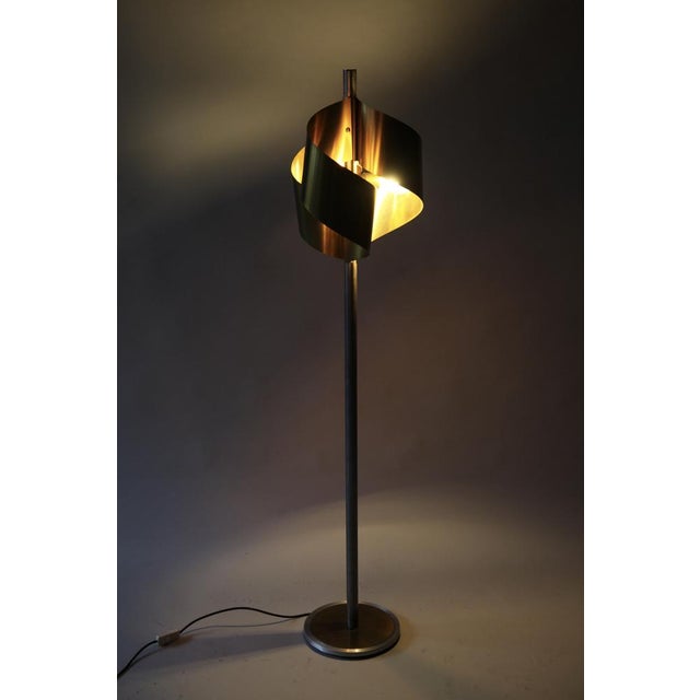 1970s Italian Floor Lamp in Brushed Steel with Brass Top, 1970s For Sale - Image 5 of 14