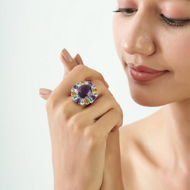 Handcrafted 15.5Ct Aquamarine & Blue Topaz Silver Ring With Amethyst and Citrine Accents - Size 7 For Sale - Image 11 of 15