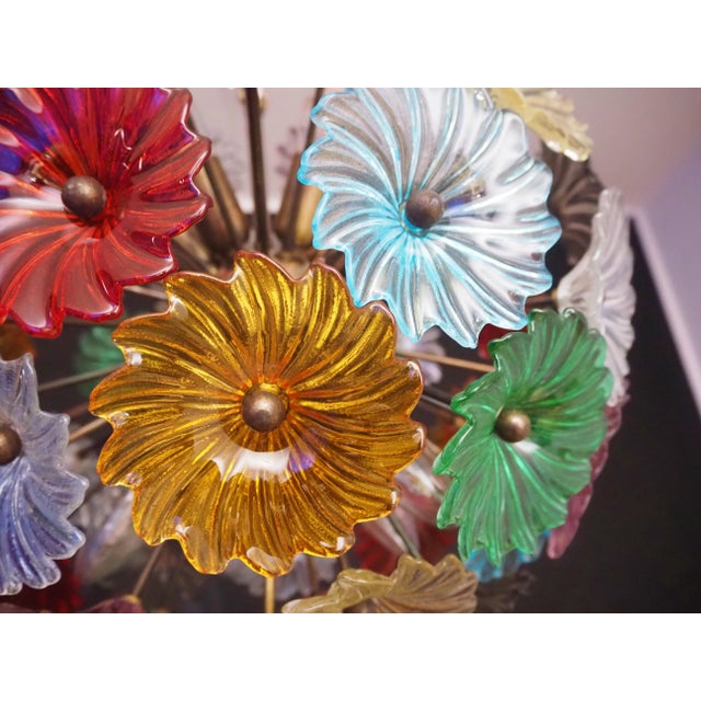Mid-Century Modern Sputnik Murano Multicolored Chandelier 51 Daisy Multicolored Glasses For Sale - Image 3 of 7