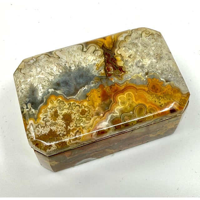 1970s Pair of Stunning Small Agate and Lapis Boxes For Sale In Palm Springs - Image 6 of 12