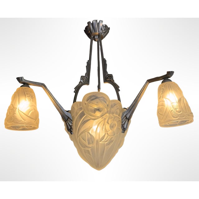 1930s Art Deco Chandelier with Three Tulips and Shell by Degué For Sale - Image 5 of 18